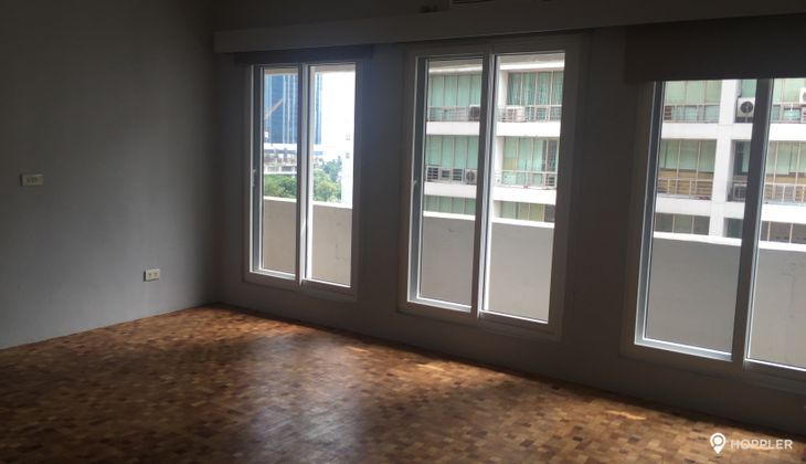 "4BR Condo for Rent in The Crescent Condominium, Ortigas Center, Pasig"10
