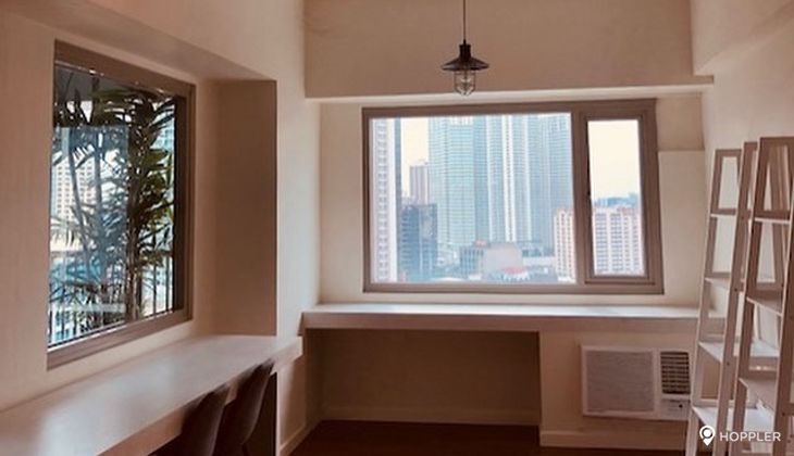 "1BR Condo for Rent in Eton Tower, Legazpi Village, Makati"03