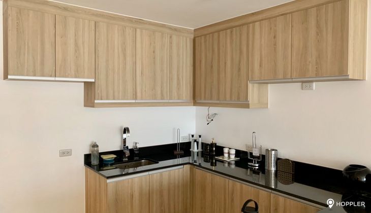 "2BR Condo for Rent in The Royalton at the Capitol Commons, Oranbo, Pasig"03