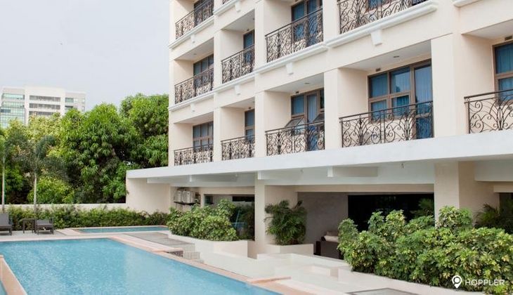 "Studio Condo for Rent in La Breza Hotel, Diliman, Quezon City"05