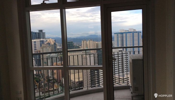 "1BR Condo for Rent in Twin Oaks Place East Tower, Ortigas Center, Mandaluyong"05