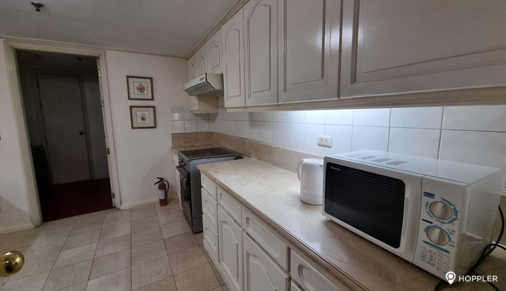 "2BR Condo for Rent in The Frabella 1, Legazpi Village, Makati"07