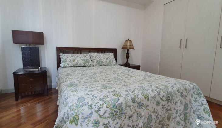 "2BR Condo for Rent in Joya Lofts and Towers, Rockwell Center, Makati"02