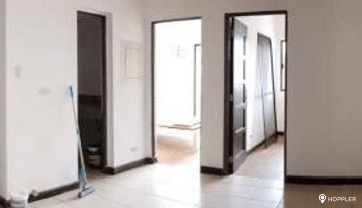 "2BR Condo for Rent in The Redwoods, Fairview, Quezon City"03