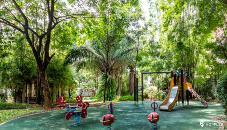"2BR Condo for Rent in The Redwoods, Fairview, Quezon City"07