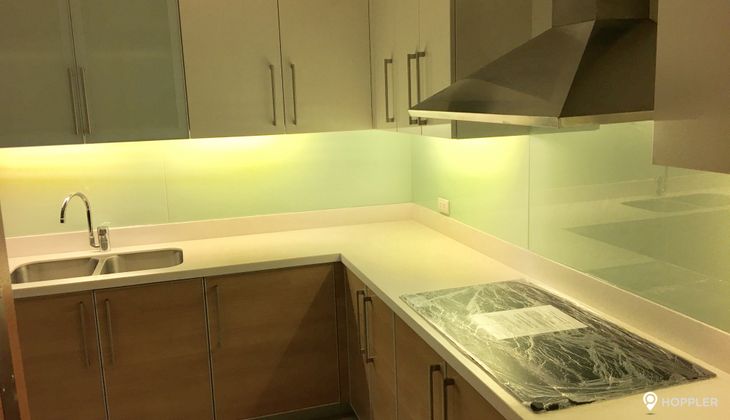 "3BR Condo for Rent in Park Terraces, San Lorenzo Village, Makati"10