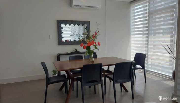 "2BR Condo for Rent in Lorraine at The Proscenium, Rockwell Center, Rockwell Center, Makati"02