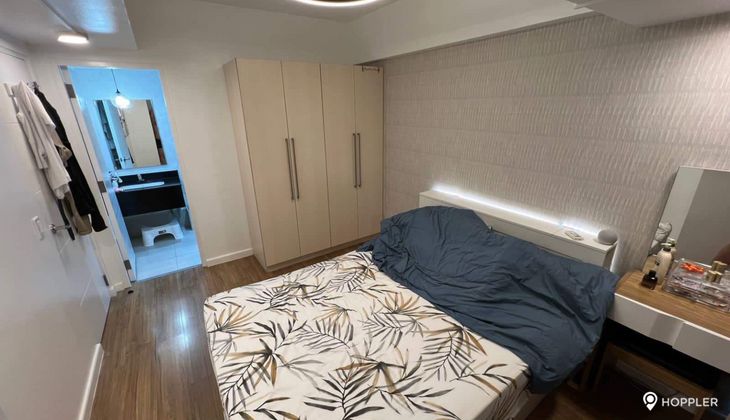 "1BR Condo for Rent in Solstice, Carmona, Makati"08