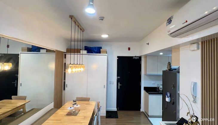 "1BR Condo for Rent in Solstice, Carmona, Makati"09
