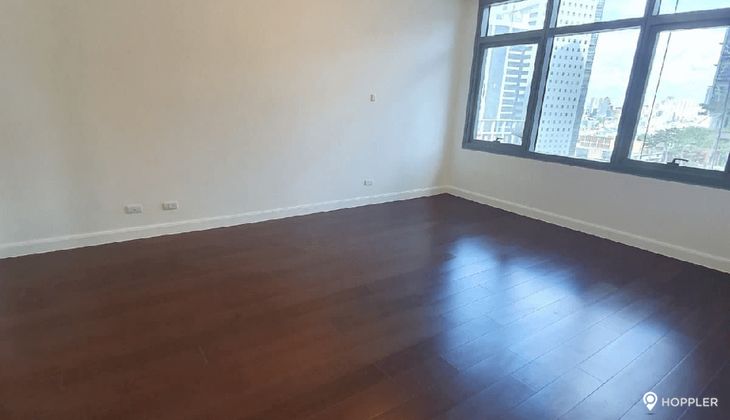 "2BR Condo for Rent in The Suites at One Bonifacio High Street, BGC - Bonifacio Global City, Taguig"02