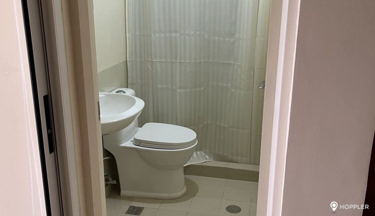 "1BR Condo for Rent in Torre de Manila, Ermita, Manila"06
