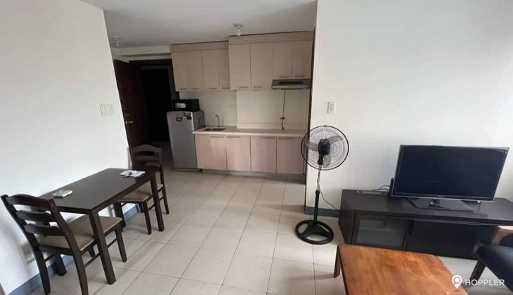 "2BR Condo for Rent in Ridgewood Towers, McKinley Hill, Taguig"04