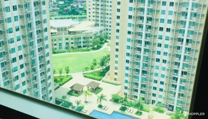 "2BR Condo for Rent in The Grove by Rockwell, Ugong, Pasig"02