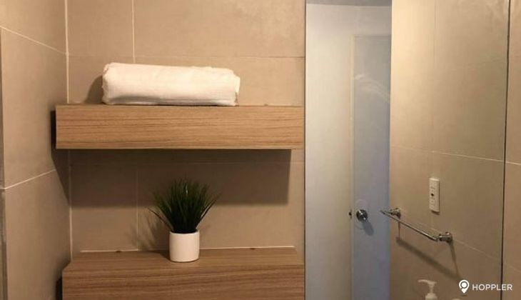 "1BR Condo for Rent in The Residences at Commonwealth, Batasan Hills, Quezon City"08