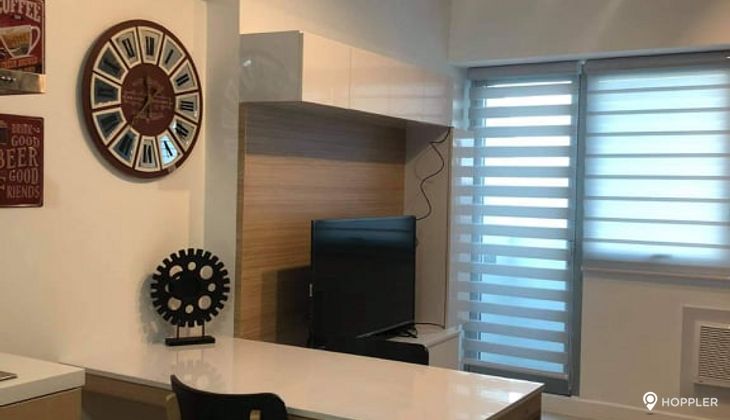"1BR Condo for Rent in The Residences at Commonwealth, Batasan Hills, Quezon City"09