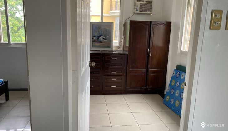 "2BR Condo for Rent in Bonifacio Heights, Lawton Avenue, Taguig"04