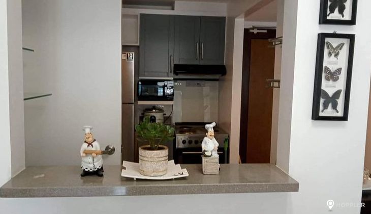 "2BR Condo for Rent in Joya Lofts and Towers, Rockwell Center, Makati"02