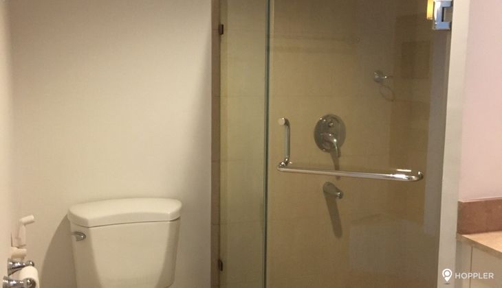 "1BR Condo for Rent in Joya Lofts and Towers, Rockwell Center, Makati"07