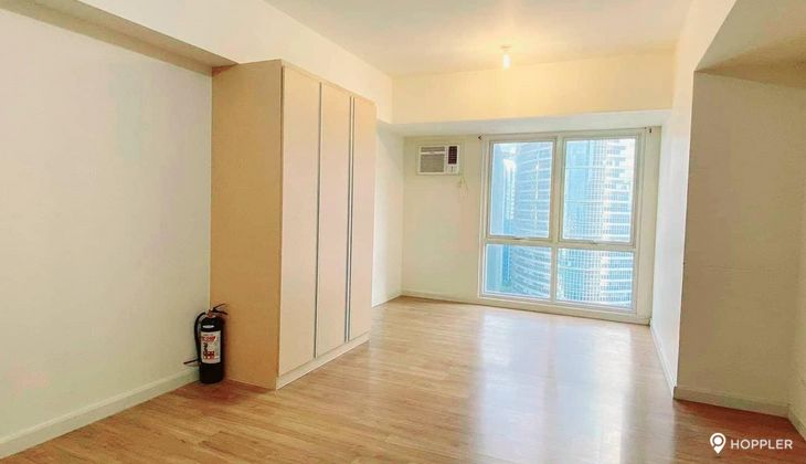 "Studio Condo for Rent in The Lerato, Bel-Air Village, Makati"02