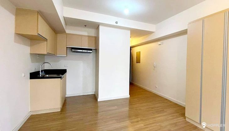 "Studio Condo for Rent in The Lerato, Bel-Air Village, Makati"03