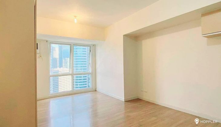 "Studio Condo for Rent in The Lerato, Bel-Air Village, Makati"04