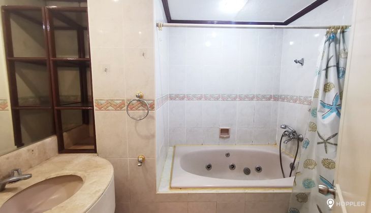 "2BR Condo for Rent in One Lafayette Square, Salcedo Village, Makati"07