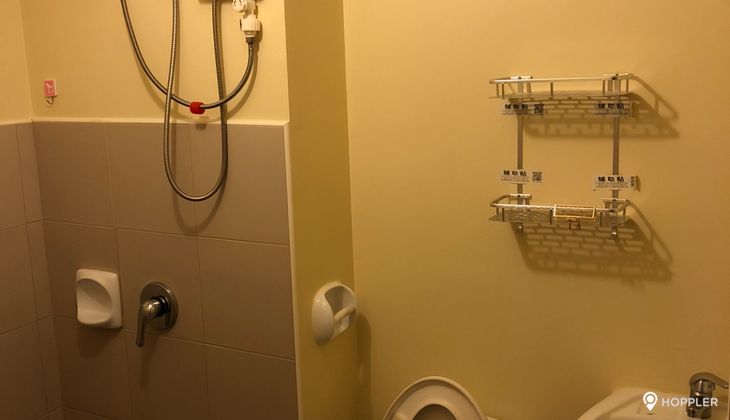 "Studio Condo for Rent in Avida Towers Asten, San Antonio Village, Makati"05