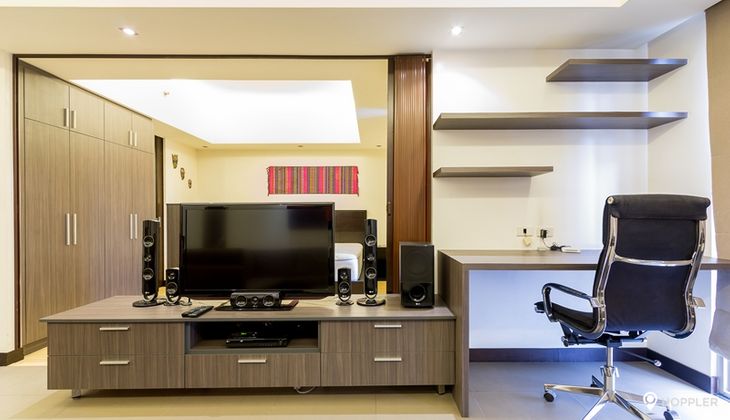 "1BR Condo for Rent in Paseo Parkview Suites, Salcedo Village, Makati"05