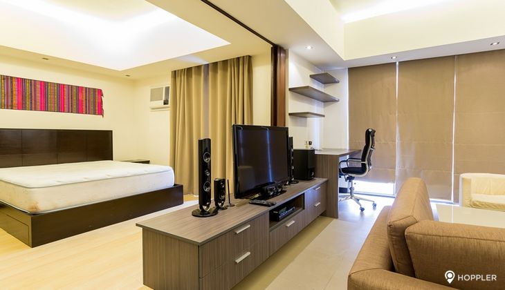 "1BR Condo for Rent in Paseo Parkview Suites, Salcedo Village, Makati"06