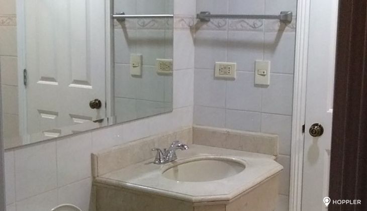 "3BR Condo for Rent in The Regency at Salcedo, Salcedo Village, Makati"07
