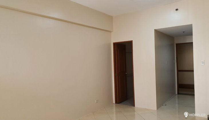 "Studio Condo for Rent in Paseo Parkview Suites, Salcedo Village, Makati"03