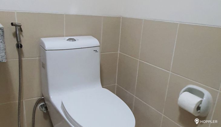 "2BR Condo for Rent in Infina Towers, Marilag, Quezon City"05