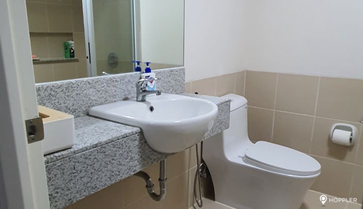 "2BR Condo for Rent in Infina Towers, Marilag, Quezon City"06