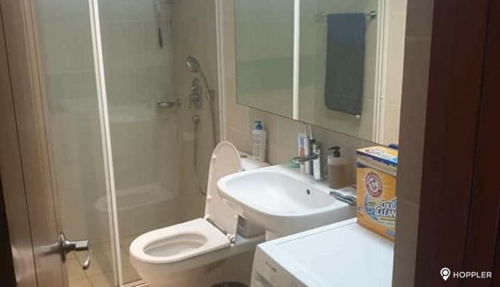 "1BR Condo for Rent in Eton Residences, Legazpi Village, Makati"05