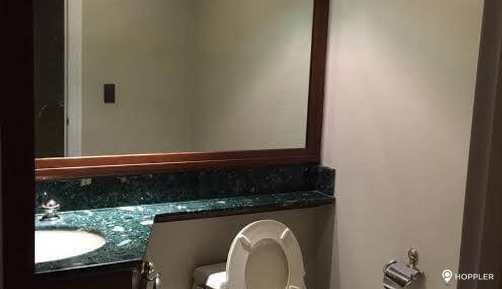 "3BR Condo for Rent in Rizal Tower, Rockwell Center, Makati"08