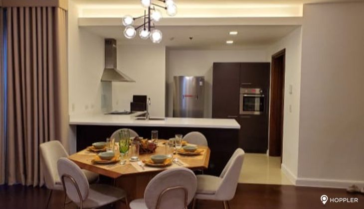 "2BR Condo for Rent in The Suites at One Bonifacio High Street, BGC - Bonifacio Global City, Taguig"02