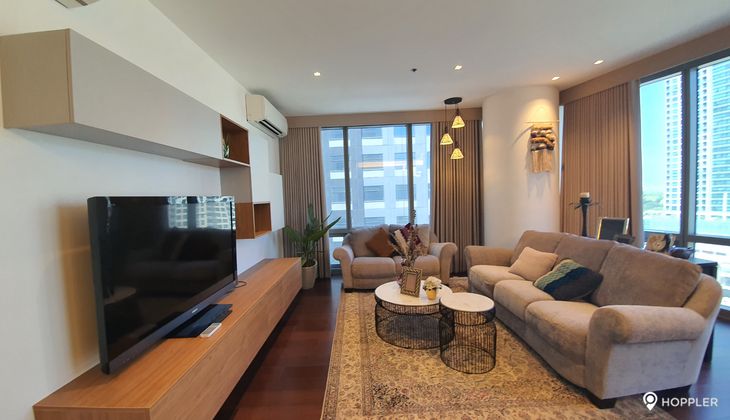 "2BR Condo for Rent in The Suites at One Bonifacio High Street, BGC - Bonifacio Global City, Taguig"10