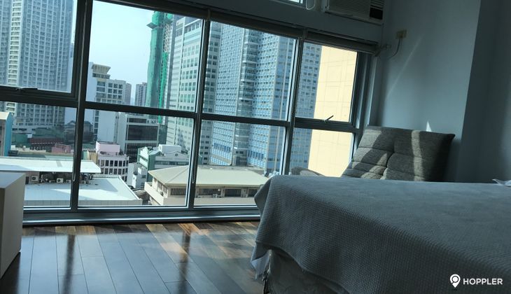 "2BR Condo for Rent in Greenbelt Excelsior, Legazpi Village, Makati"04