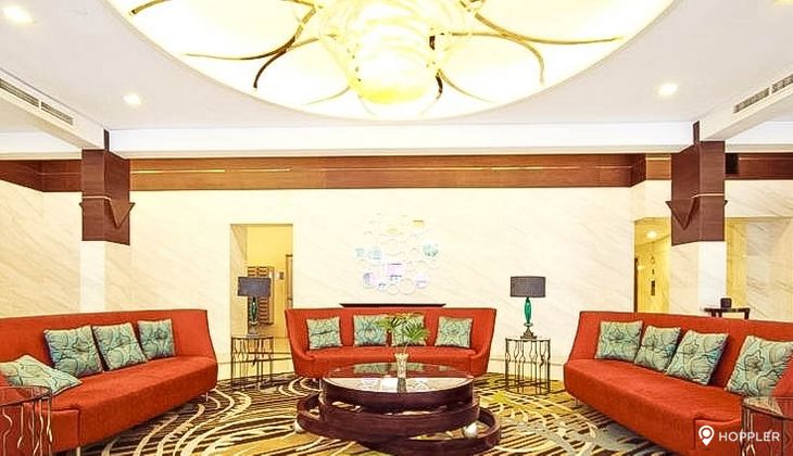 "2BR Condo for Rent in Greenbelt Excelsior, Legazpi Village, Makati"08