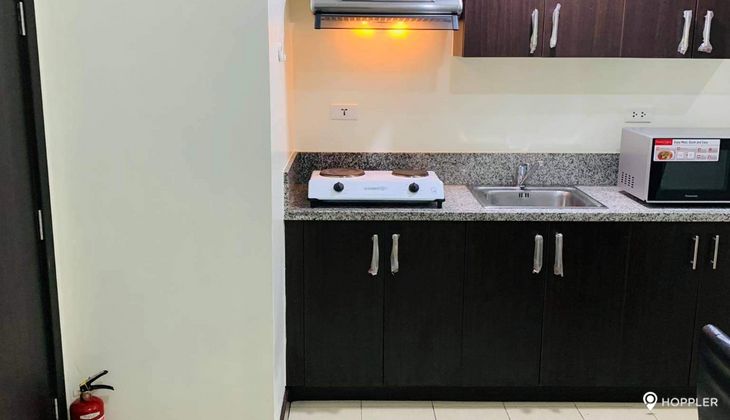 "1BR Condo for Rent in San Lorenzo Place, San Lorenzo Village, Makati"07