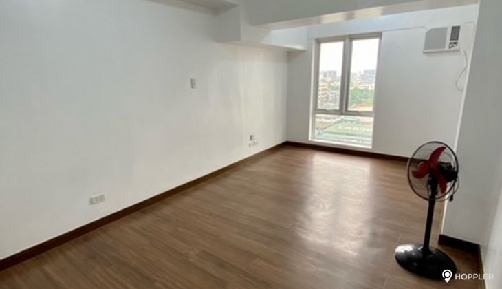 "Studio Condo for Rent in La Verti Residences, Cartimar, Pasay"05