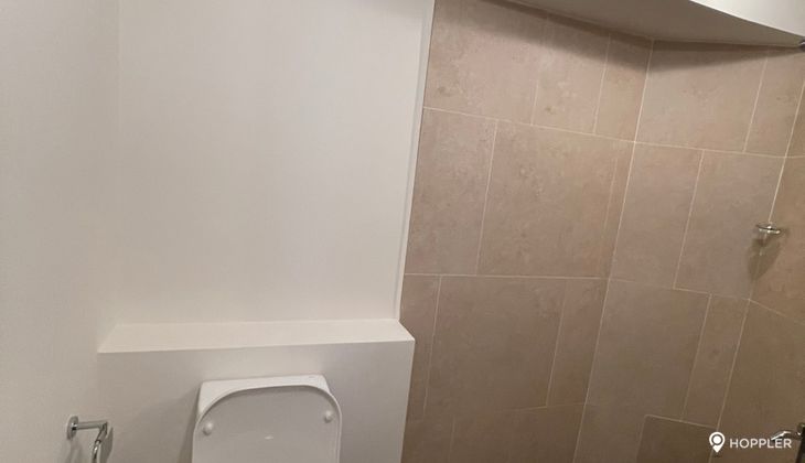"1BR Condo for Rent in The Rise Makati, San Antonio Village, Makati"05