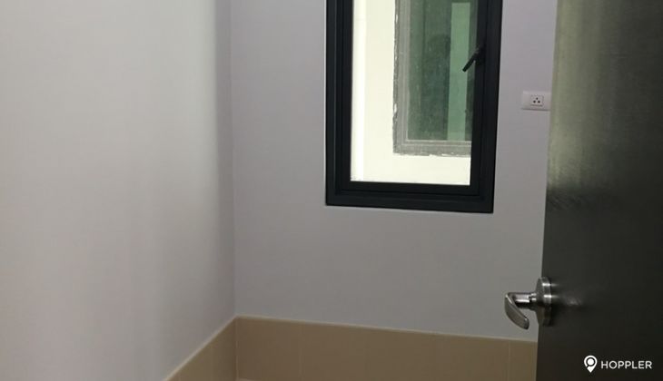 "2BR Condo for Rent in Solstice, Carmona, Makati"03