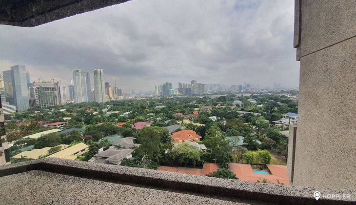 "3BR Condo for Rent in Twin Towers, Urdaneta Village, Makati"07