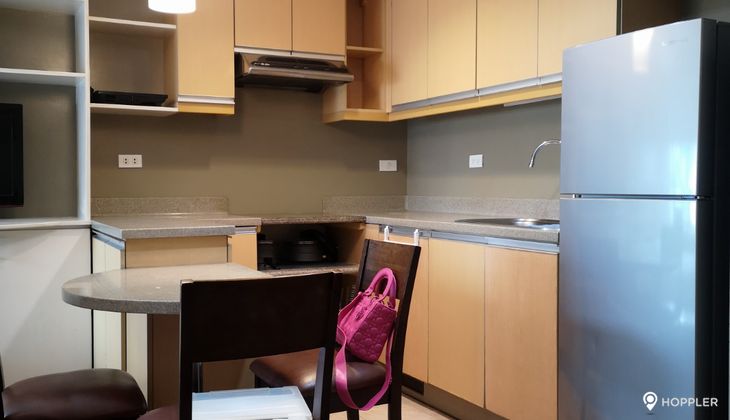 "Studio Condo for Rent in One Legazpi Park, Legazpi Village, Makati"02