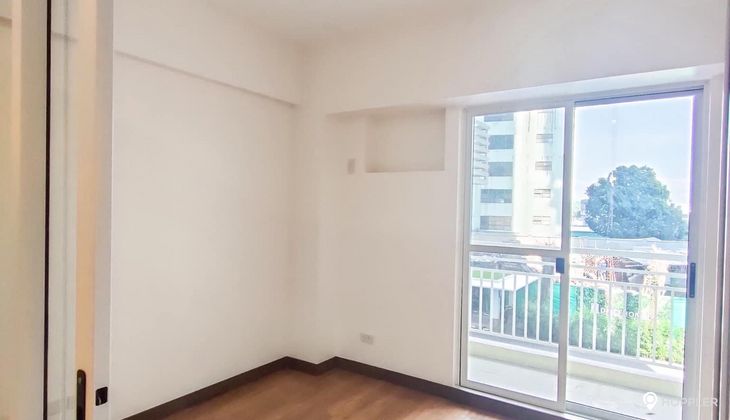 "1BR