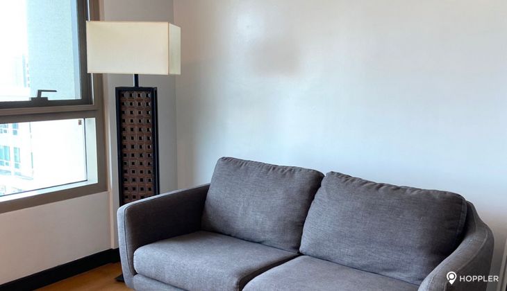 "1BR Condo for Rent in The Residences at Greenbelt, Legazpi Village, Makati"04