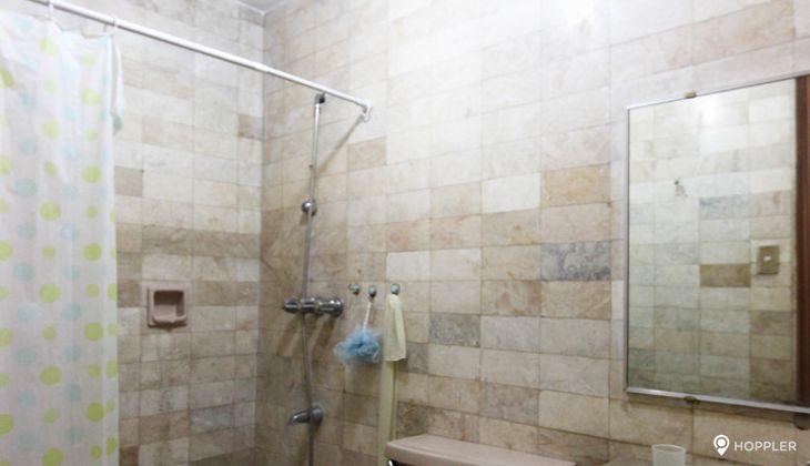 "3BR Condo for Rent in Goldland Plaza, Greenhills, San Juan"07