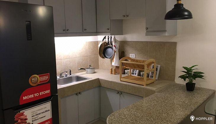 "3BR Condo for Rent in Prince Tower, Legazpi Village, Makati"03