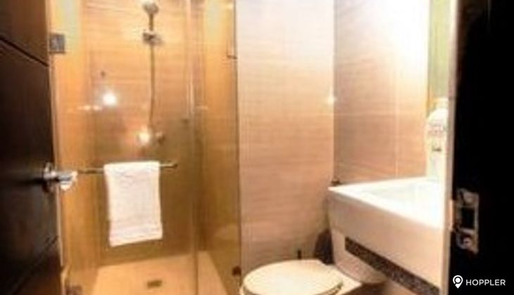 "Studio Condo for Rent in 101 Newport Boulevard, Newport, Pasay"02